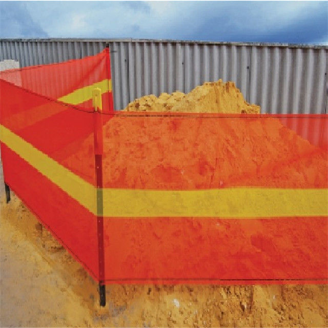 Plastic Building Safety Warning Net , Warp Knitted Weaving Road Barrier Fence