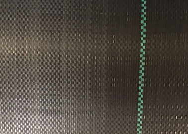 Breathable Weed Control Mesh For Earlier Cropping , Landscape Fabric In Vegetable Garden